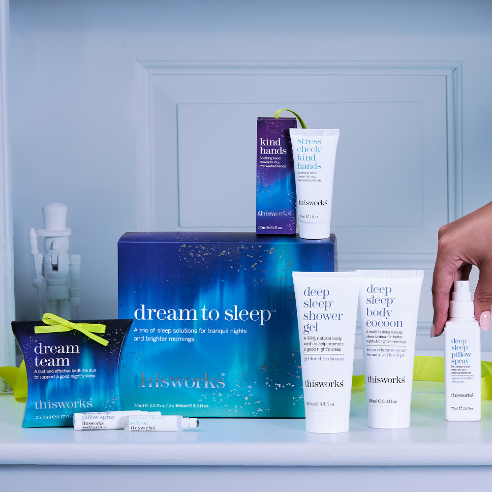 https://us.thisworks.com/cdn/shop/files/TW_XMAS_LFESTYLE_COM_8_82b9b5e0-cfb0-4b05-ab31-151124b1818b_1024x1024.jpg?v=1698769294